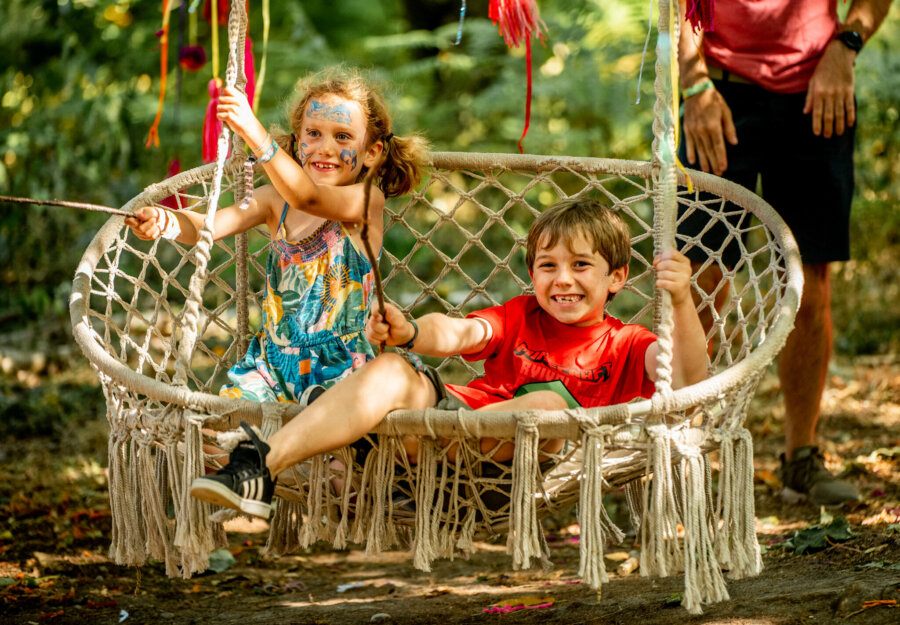 Kids on swing 