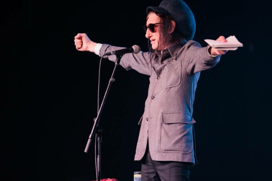Latitude Loves… I Wanna Be Yours, by Dr John Cooper Clarke