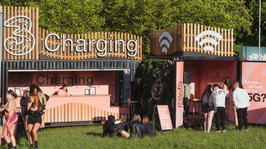 three charging hub