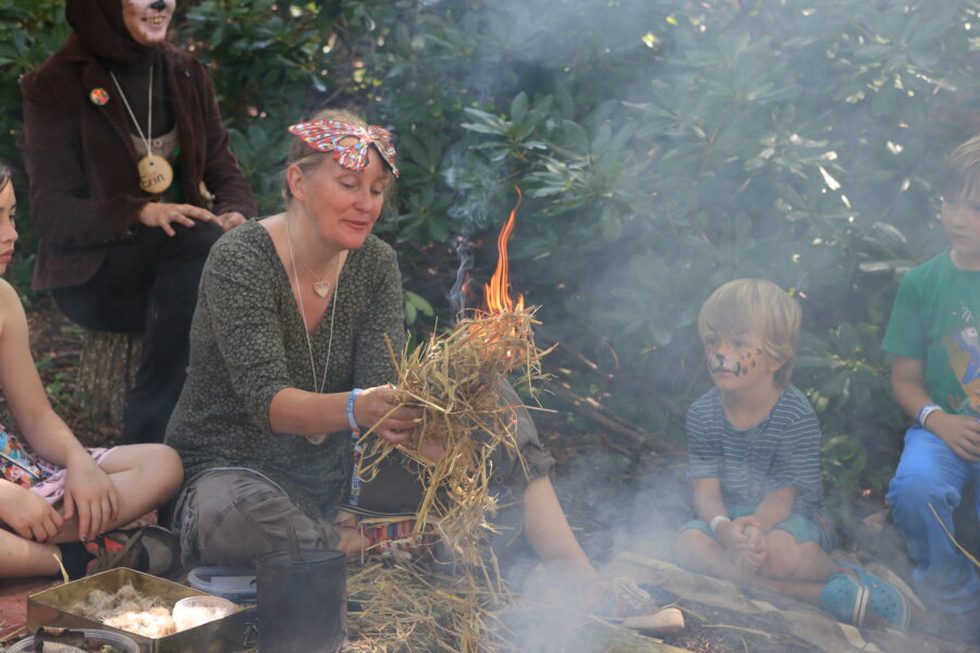firelighting at latitude