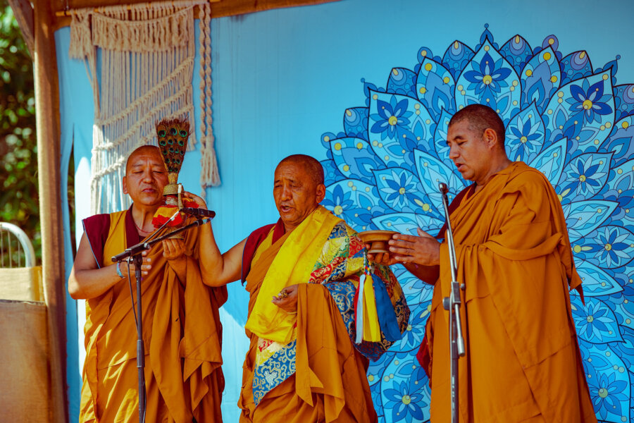 Tashi Lhunpo Monks on the Zen Stage